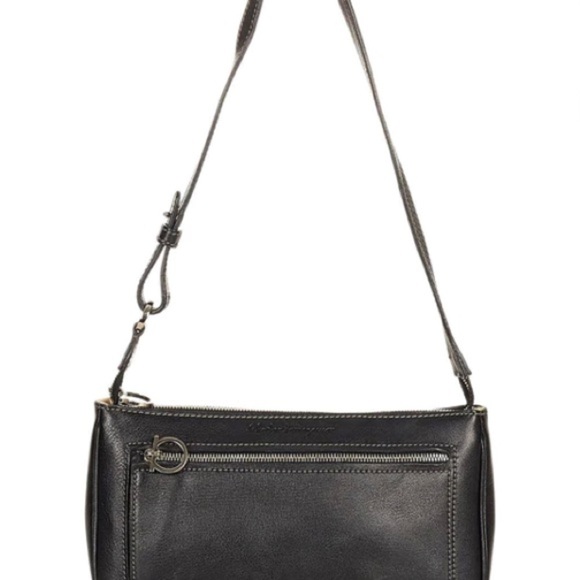 SALVATORE FERRAGAMO - BLACK LEATHER GANCINI SHOULDER BAG - Picture 1 of 7